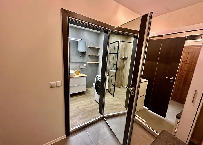 Allegro Home, Apartment By Lmg